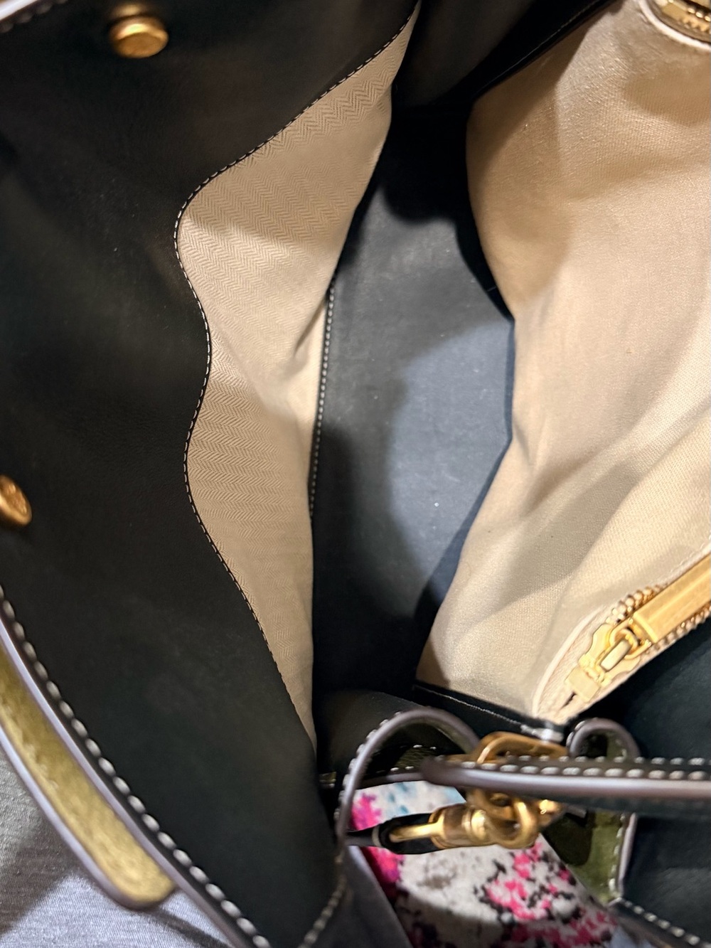 Tory Burch Lee Radziwill Olive Green Leather Tote with Gold Hardware - Picture 6 of 13